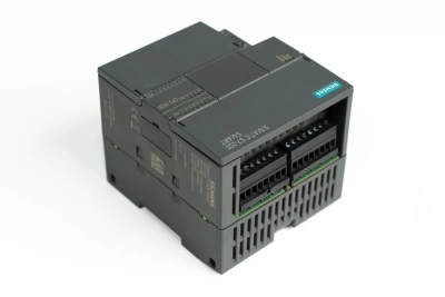 Программируемый логический контроллер Siemens SR20