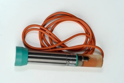 Ультразвуковая и специальная линия UC4000-30GM-IUR2-V15 104094
