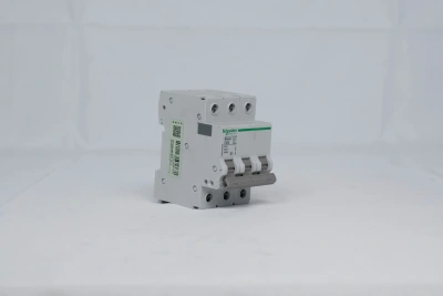 Выключатель автоматический Tianzheng TGB1N-63 3P C63 открытый 3P