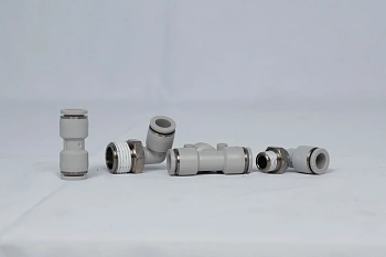 Колено двустороннее с резьбой L PL10-04