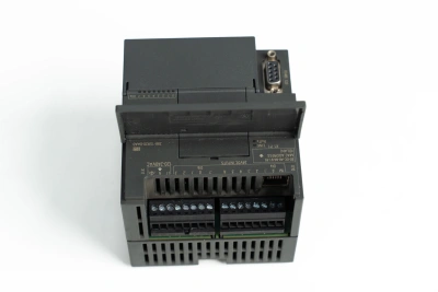 Программируемый логический контроллер Siemens SR20