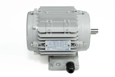 Двигатель траверсы малой тележки с радиальным крылом FC71B4-0.37KW-B14-1390